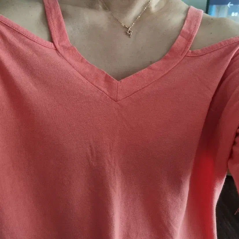 [BUNJANG] Off-Shoulder Short-Sleeve Dance Top / (오늘특가) 댄스복 댄스티 댄스상의 오프숄더 반팔티