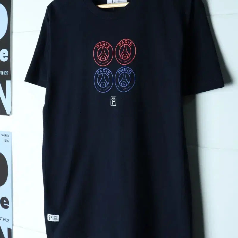 [BUNJANG] Over The Pitch x Paris Saint-Germain Collaboration T-Shirt / (S-M) 오버더피치 반팔 티셔츠 새상품 파리생제르망 협업-H35863