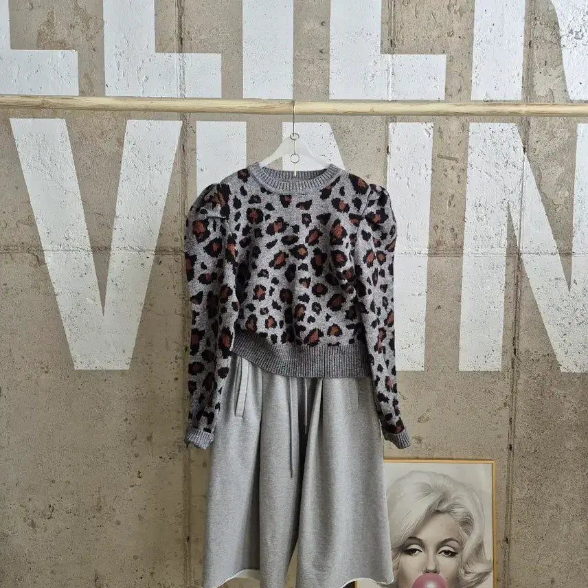 [BUNJANG] Leopard Print Cropped Knit Sweater / 행사1)레오파드 크롭 니트스웨터