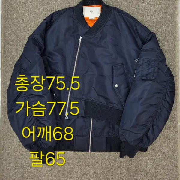[BUNJANG] IEY Twist Bomber Jacket Navy / M 이에이 IEY 트위스트 붐버 자켓 항공 점퍼 네이비