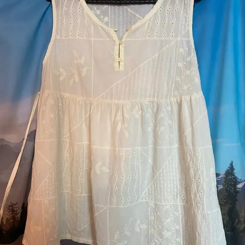 [BUNJANG] Thursday Island Vintage Mori Girl Camisole Blouse / 써쓰데이아일랜드 빈티지 모리걸 나시블라우스