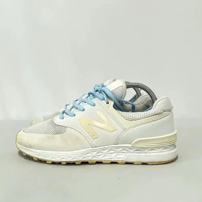 [BUNJANG] New Balance Sport White Sneakers (270mm) / 100.뉴발란스 스포트 화이트 운동화 [240]