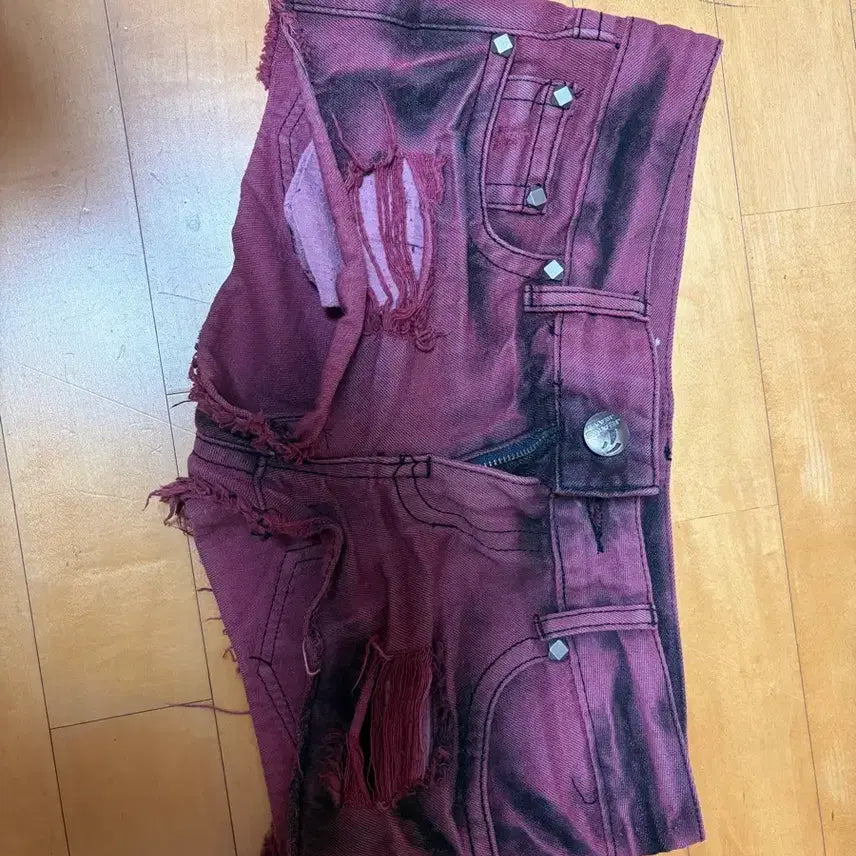 [BUNJANG] Pink Ripped Hot Pants Low-Rise / 핑크 핫팬츠 갸루 찢청 레드