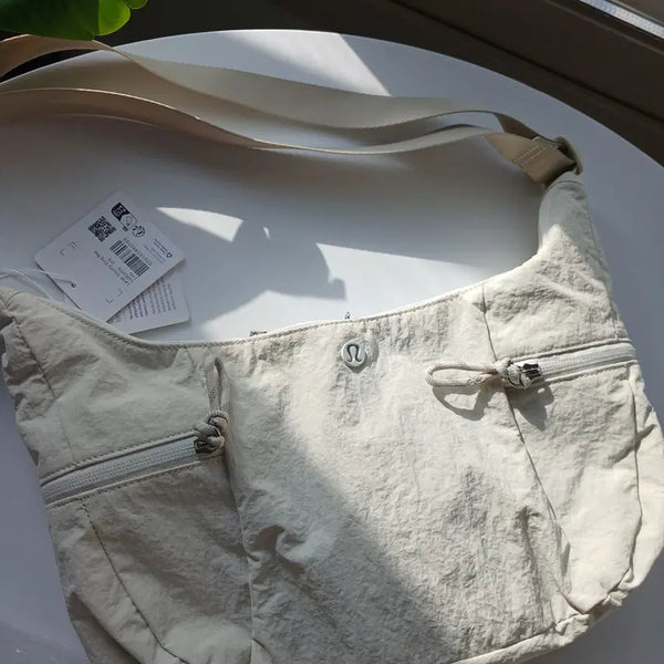 [BUNJANG] Lululemon Slouchy Sling Bag 6L Ivory / 룰루레몬 슬라우치 슬링백 6l 아이보리