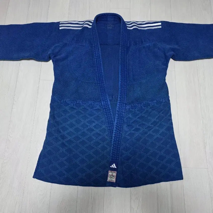 [BUNJANG] Adidas Champion 3 Three-Stripes Judo Uniform 170 / 아디다스 챔피언3 삼선 유도복 170(160,165)