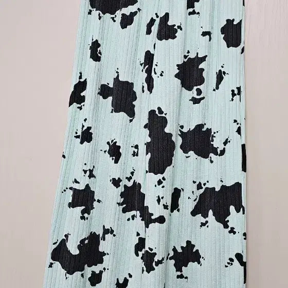 [BUNJANG] Mint Cow Pattern Long Wide Pants / 롱 와이드 팬츠 민트색 카우 패턴