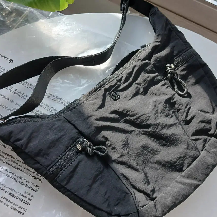 [BUNJANG] Lululemon Slouchy Sling Bag 6L / 룰루레몬 슬라우치 슬링백 6l