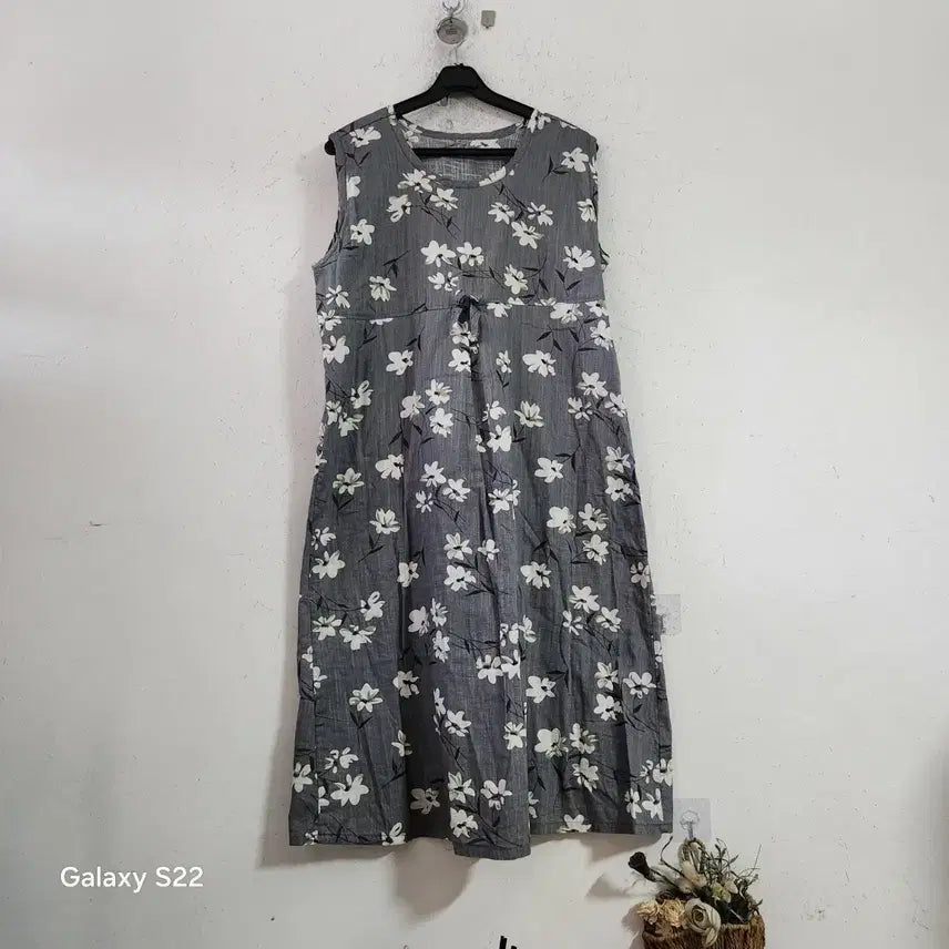 [BUNJANG] Floral Pattern Sleeveless Dress / 플로럴 패턴 민소매 원피스