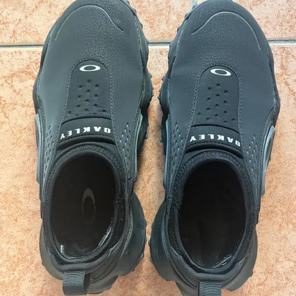 [BUNJANG] Oakley Edge Icon Blackout Sneakers / 오클리 엣지 아이콘 블랙아웃
