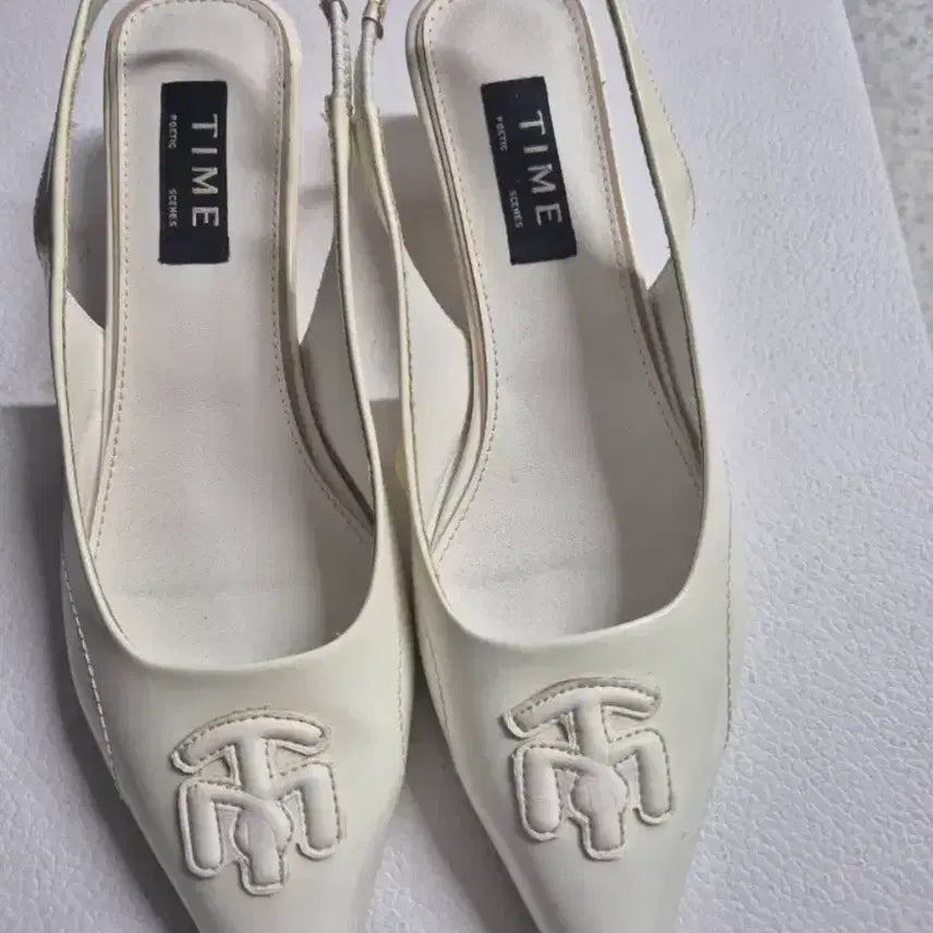 [BUNJANG] Time Mule Slingback Heels - White / 타임 뮬 슬링백 힐 화이트