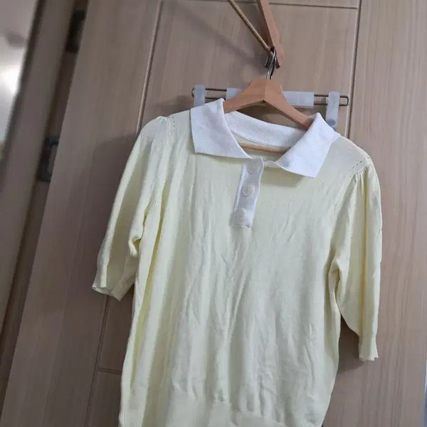[BUNJANG] Yellow Short Sleeve Collar Knit / 옐로우 반팔 카라 니트
