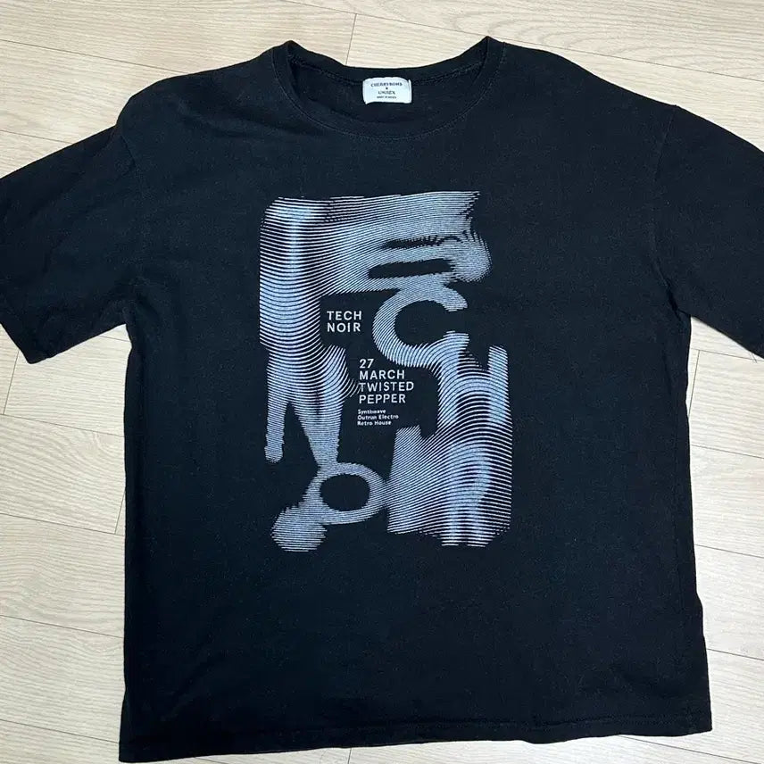 [BUNJANG] Black Printing T-Shirt / 블랙 프린팅 반팔 상태좋음