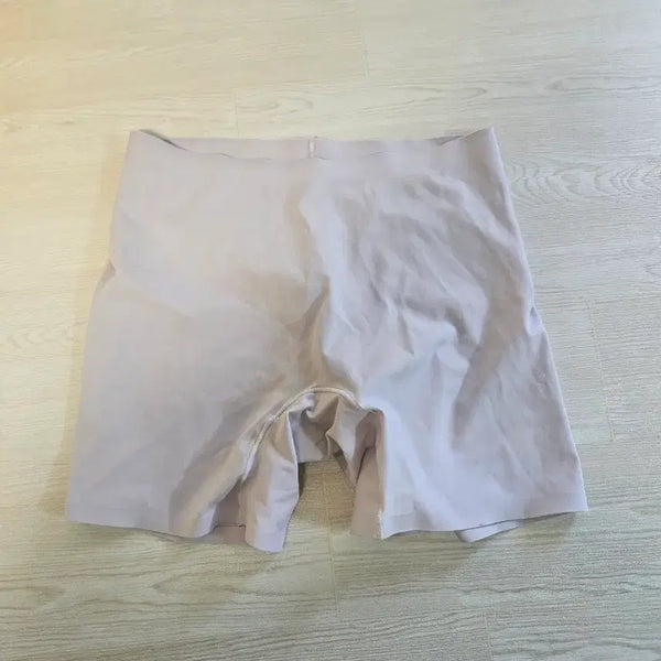 [BUNJANG] Seamless Women's Shorts Underwear Briefs / 심리스 여성속바지.사각팬티(중고/세탁완료)