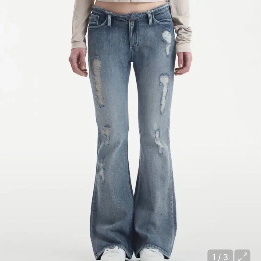 [BUNJANG] Synergy Jin Khoff Low Rise Rough Distressed Denim Pants / 시너진 키오프 로우라이즈