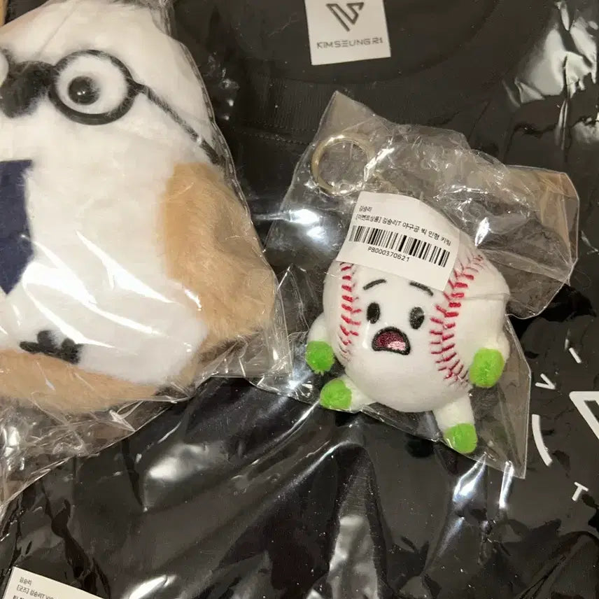 [BUNJANG] Kim Seungri Bigteam T-shirt & Doll Bundle Set / 김승리 빅팀 반팔티셔츠 및 인형 일괄