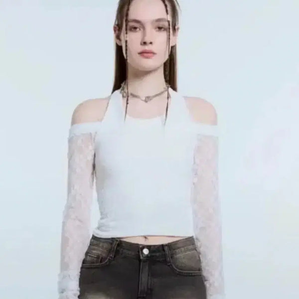 [BUNJANG] Latizen Halter Lace Top Set / 라티젠 홀터 레이스탑 set
