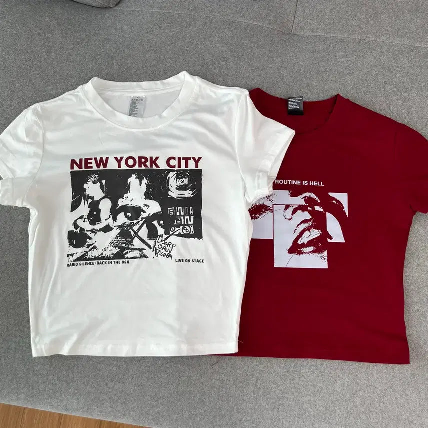 [BUNJANG] Graphic Print T-Shirt 2-Piece Bundle Set / 반팔 프린팅 티셔츠 2장 일괄판매 (새상품)