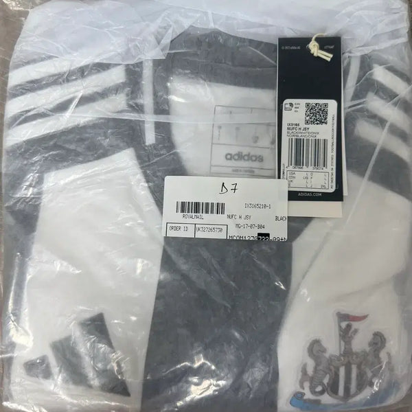 [BUNJANG] 24-25 Newcastle Home Replica Jersey (Sealed) / 24-25 뉴캐슬 홈 미개봉 유니폼 판매