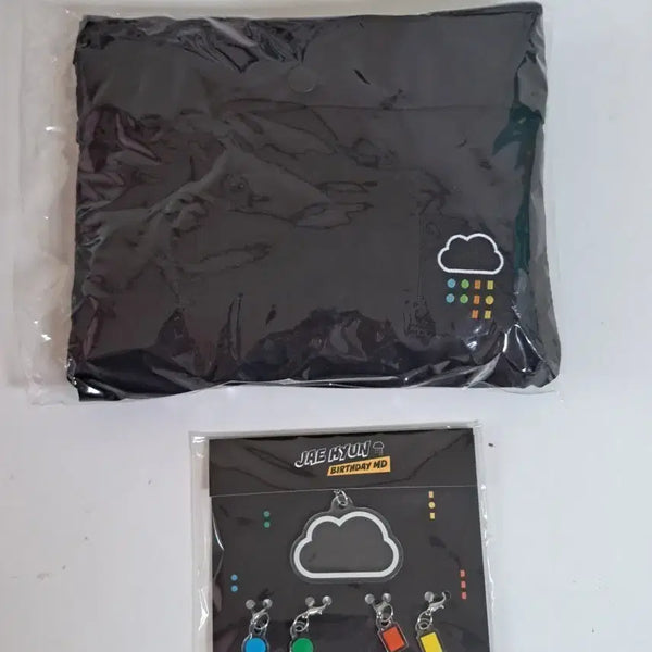 [BUNJANG] NFlying Jaehyun Birthday MD Cape Hoodie + Keyring Set / 엔플라잉 재현 생일 MD 케이프우비 + 키링 세트