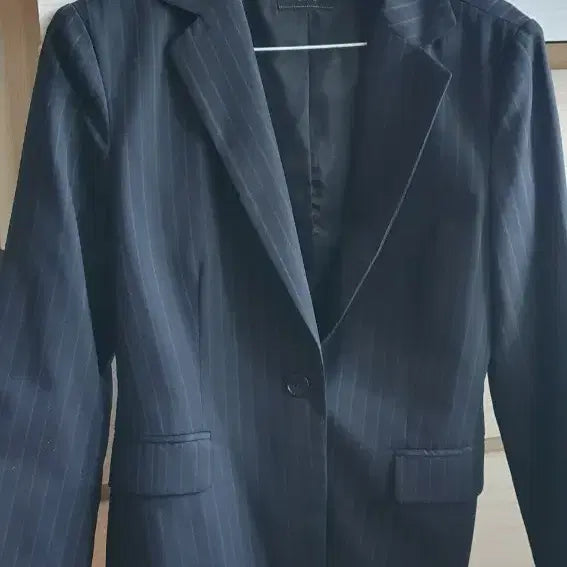 [BUNJANG] AB.FZ Striped Suit Set (Jacket, Skirt, Pants) / AB.FZ 스트라이프 정장 3세트(면접용 추천)