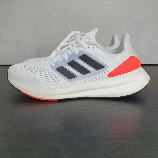 [BUNJANG] Adidas Pureboost 22 Cloud White Core Black Shoes (Size 260) / 아디다스 퓨어부스트 22 클라우드 화이트 코어 블랙 (260)