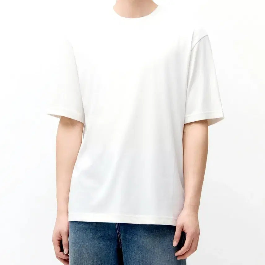 [BUNJANG] Black & White Relaxed Fit Crew Neck T-Shirt Bundle Set (M) / M 2개 일괄) 블랙&화이트 무신사 반팔 릴렉스 핏 크루 넥 티셔츠 스탠다드 쿨탠다드