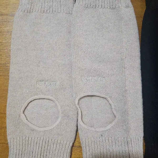 [BUNJANG] Andar Ankle Warmers (Beige, Black) / 안다르 발토시 새상품 베이지 블랙 두가지
