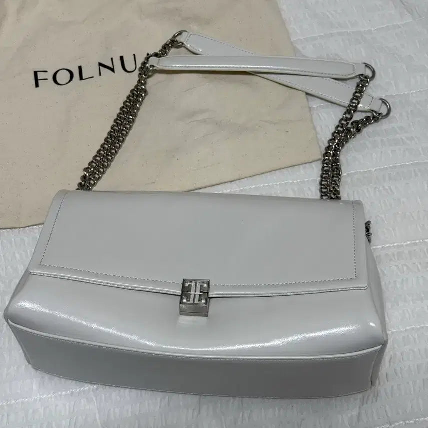 [BUNJANG] Polneua Classic Logo Chain Bag Light Grey / 폴뉴아 클래식 로고 체인백