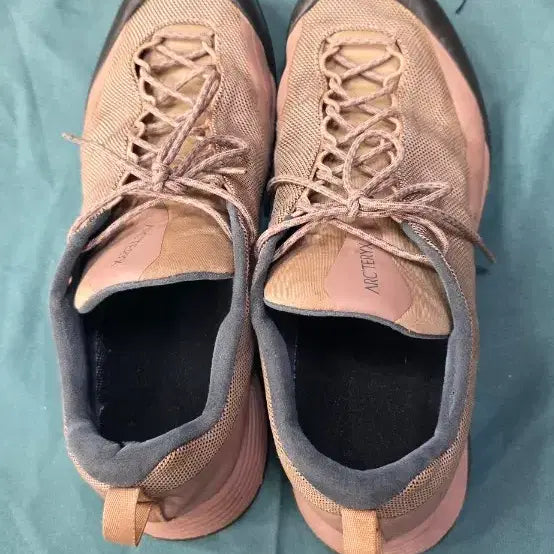 [BUNJANG] Arc'teryx Konseal FL 2 Trail Shoes / 아크테릭스 콘실 FL 2 트레일화 245