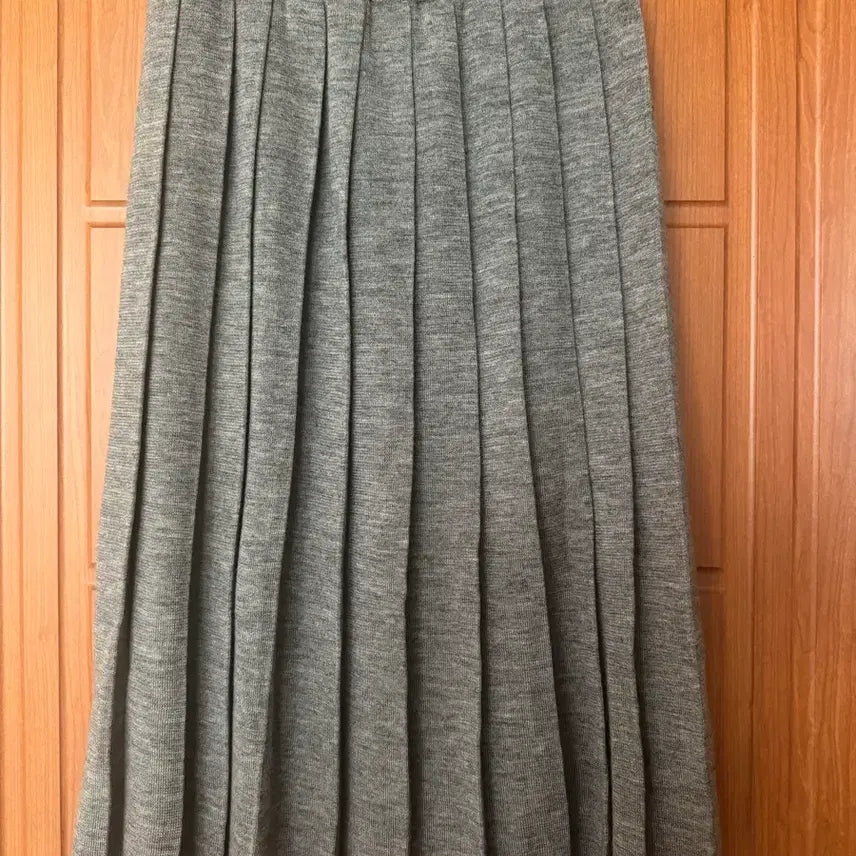 [BUNJANG] Uniqlo Pleated Wool Knit Skirt / 유니클로 플리츠 모직 니트 스커트