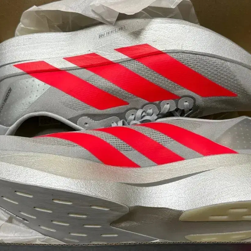 [BUNJANG] Adidas Evo SL Silver Metallic / Lucid Red Running Shoes / 아디다스 evo sl 실버 메탈릭/ 루시드 레드 290 US W12(=M11)