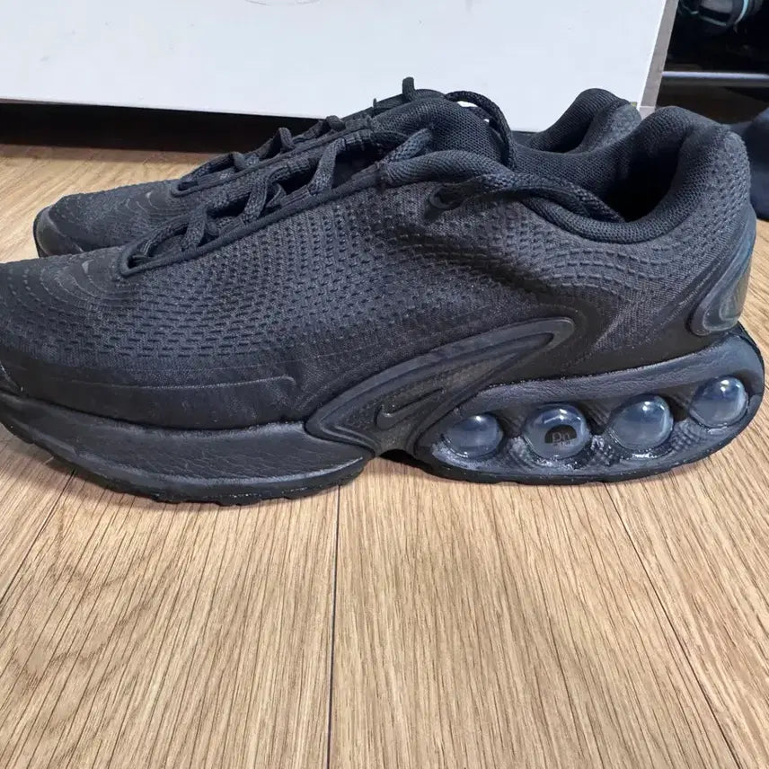 [BUNJANG] Nike Air Max DN Sneakers / 나이키 에어맥스 DN