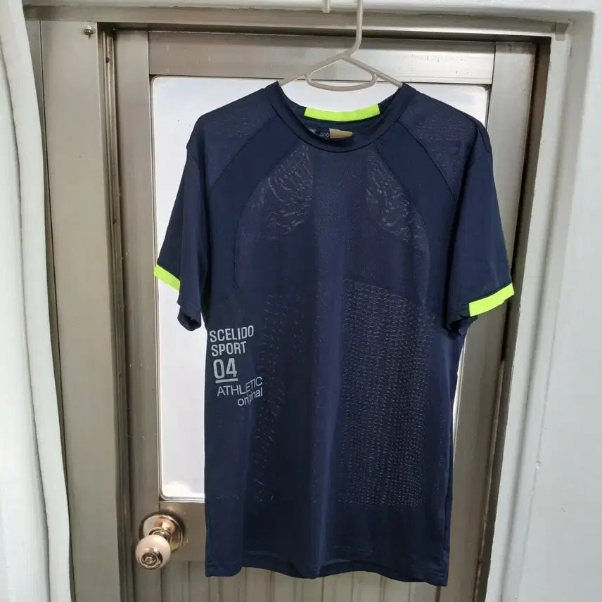 [BUNJANG] SCELIDO Men's Short Sleeve T-Shirt Navy Size 95 / 스켈리도 남성95 반팔