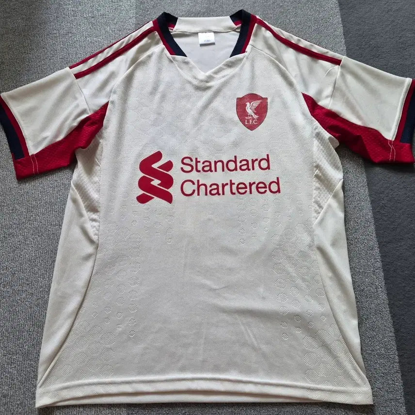 [BUNJANG] Liverpool FC Football Jersey (Size M) / 리버풀 M 사이즈 축구 유니폼