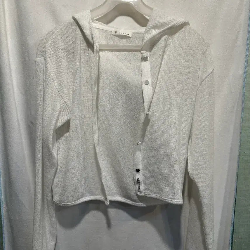 [BUNJANG] It Michaa Hooded Crop Cardigan / It michaa 잇미샤 후드 크롭 가디건