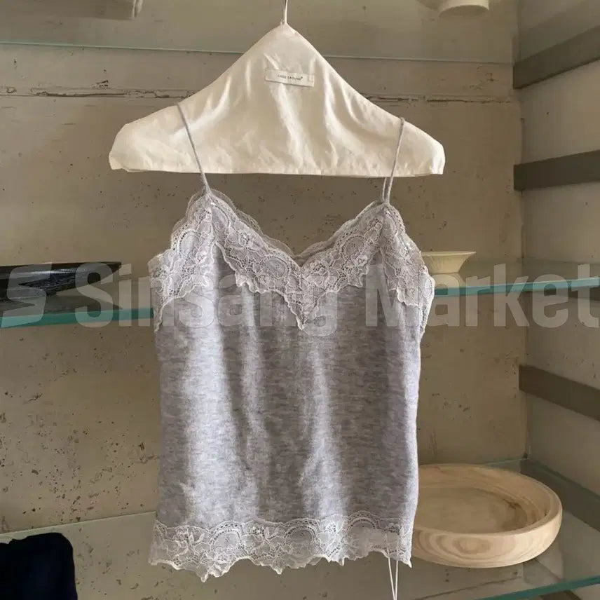 [BUNJANG] Romantic Lace Camisole Bralette / [빠른발송] 로맨틱 레이스 나시 끈나시 레이스 뷔스티에 봄스타일링