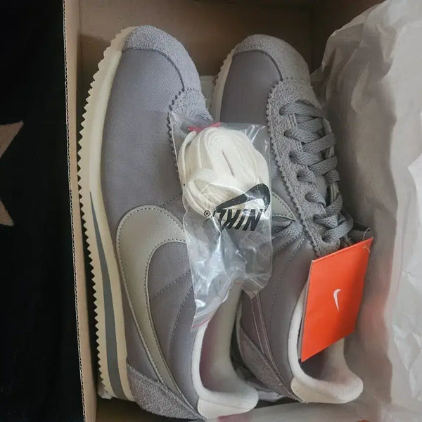 [BUNJANG] Nike Cortez 886873001 Suede Detail Sneakers / 나이키코르테즈886873001