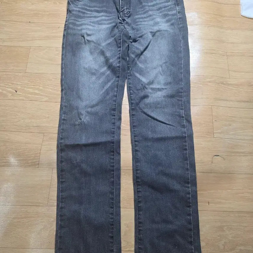 [BUNJANG] Jisen Slim Fit Denim Pants Dark Grey / 30.지센 슬림핏 데님 팬츠 짙은 그레이.길이100 공용.
