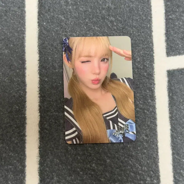 [BUNJANG] Hats to Hearts YUHA Apple Music Lucky Draw POB Photocard / 하투하 레몬탱 포카 미공포 하츠투하츠 유하 애플뮤직 럭드 미공포