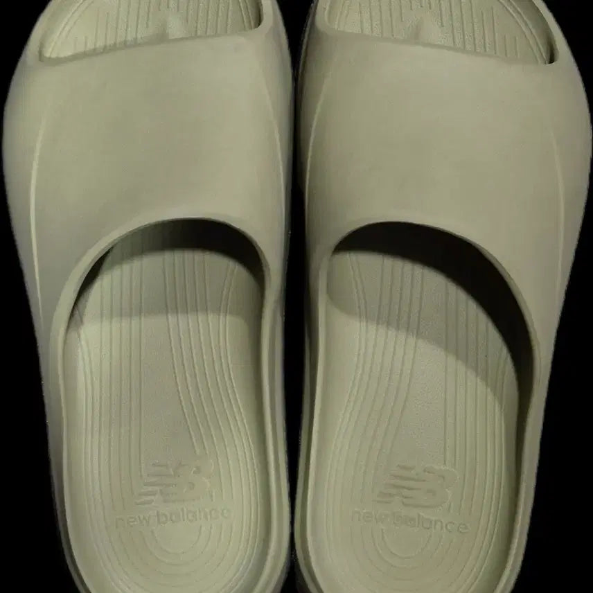 [BUNJANG] New Balance Slippers Khaki 270 / 뉴발란스 슬리퍼 카키 270