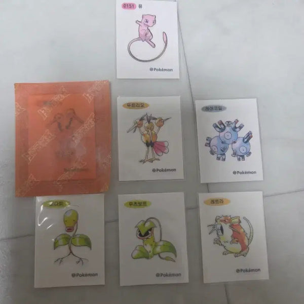 [BUNJANG] Pokemon Mew & Artwork Tteobusal Set / 포켓몬 뮤 띠부씰 + 아트워크 띠부씰 6장 판매