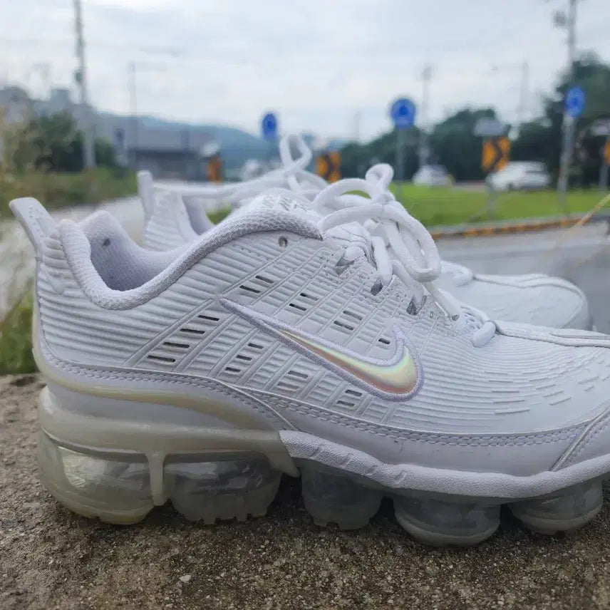 [BUNJANG] Nike Air VaporMax 360 Women's Sneakers 240mm White / 나이키 에어 베이퍼맥스 360 여성 운동화 240mm 화이트