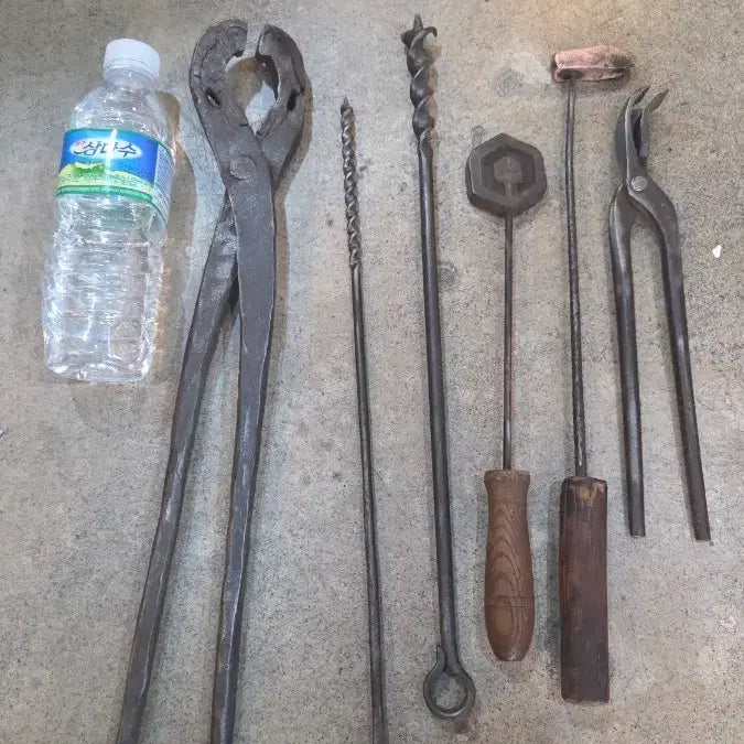 [BUNJANG] Vintage Blacksmith Tools Set (6 Pieces) / 빈티지 옛날 공구 6점