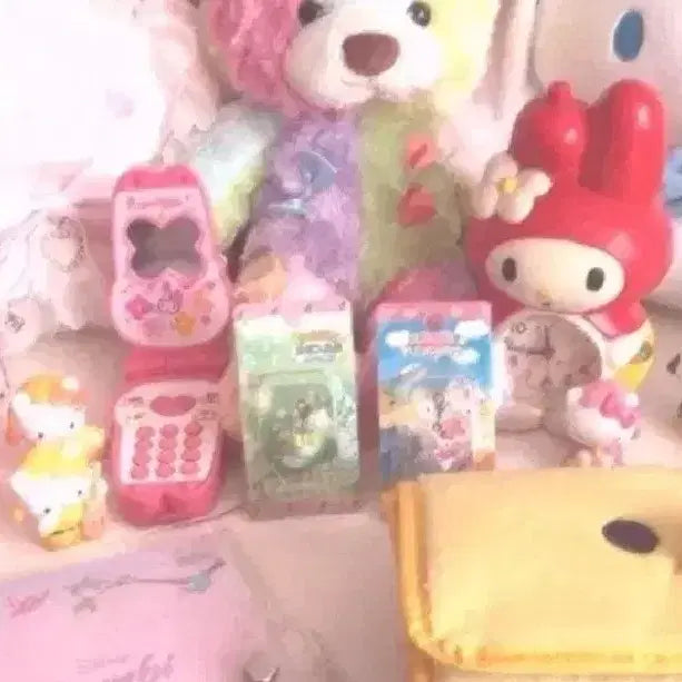 [BUNJANG] Sanrio Kitty & My Melody Vintage Stationery Sticker & Doll Bundle / 혜자 구성!!최대 9배! 키티 마이멜로디 고전문구 스티커 산리오 인형