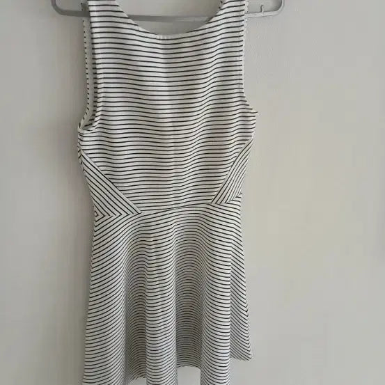 [BUNJANG] H&M Striped Sleeveless Mini Dress / H&M 원피스 55