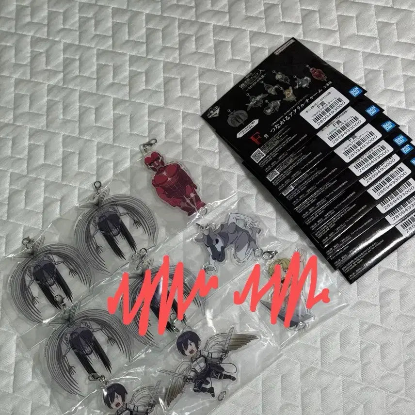 [BUNJANG] Attack on Titan Ichiban Kuji F Prize Acrylic Chain Keychain Bundle Set / 미개봉 진격의거인 제일복권 F상 아크릴 줄줄이 키링 미카사 초대형 오카피 지크 종미의 거인