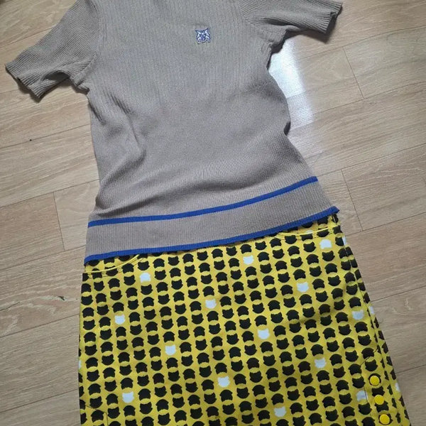[BUNJANG] RINGS Patch Short Sleeve Knit & Skirt Set / 링스. 95.패치 반팔 니트 베이지 /  스커트64 옐로우 세트  .
