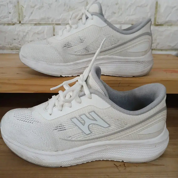 [BUNJANG] Wework White Sneakers Men's 235mm / (57) 위워크 운동화 화이트 남성235