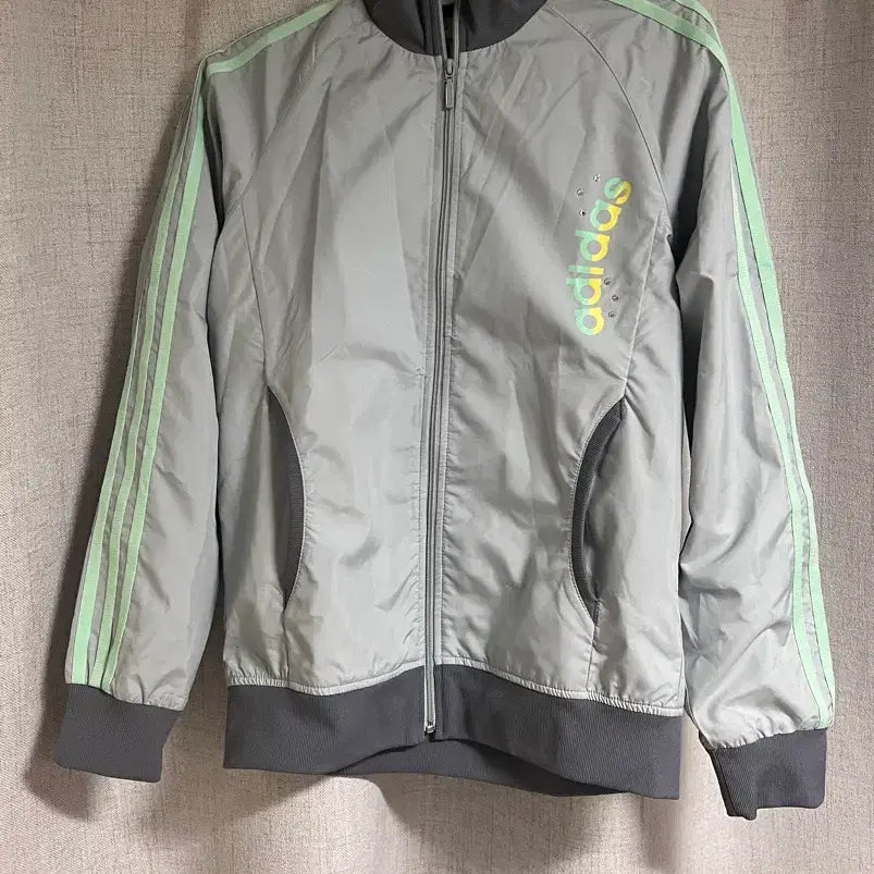 [BUNJANG] Adidas Grey Mint Cubic Windbreaker Rare / 아디다스 그레이 민트 큐빅 바람막이 희귀