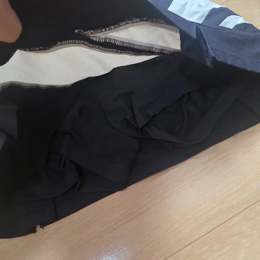 [BUNJANG] Elle Golf Skirt Size 70 (Bundle Set) Black/White / 70엘르.펜텀70. (2종.일괄) 골프 웨어. 블랙/화이트.스커트.
